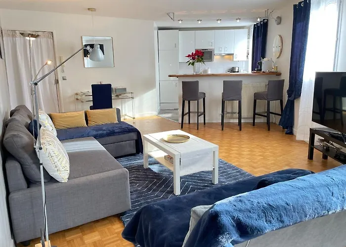 Blue Haven Sèvres